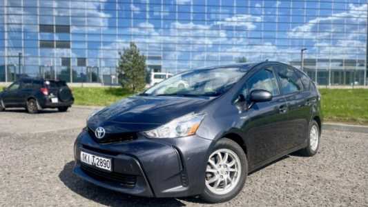 Toyota Prius V(+) ZVW40/41  Рестайлинг, 2014, пробег 174613 км