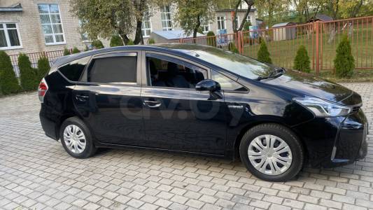 Toyota Prius V(+) ZVW40/41 Рестайлинг