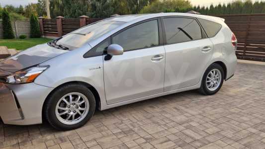 Toyota Prius V(+) ZVW40/41 Рестайлинг