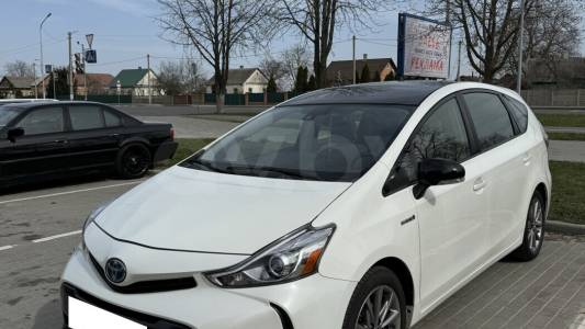 Toyota Prius V(+) ZVW40/41 Рестайлинг