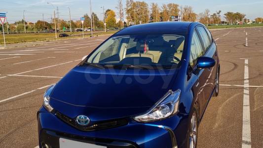 Toyota Prius V(+) ZVW40/41 Рестайлинг