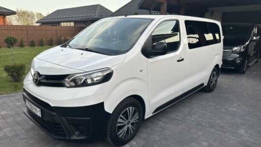 Toyota ProAce Verso II, 2016, пробег 189000 км Toyota ProAce Verso II, 2016, пробег 189000 км