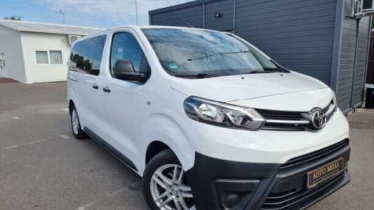 Toyota ProAce Verso II, 2017, пробег 236000 км Toyota ProAce Verso II, 2017, пробег 236000 км