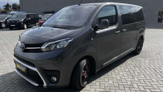 Toyota ProAce Verso II, 2017, пробег 244000 км Toyota ProAce Verso II, 2017, пробег 244000 км