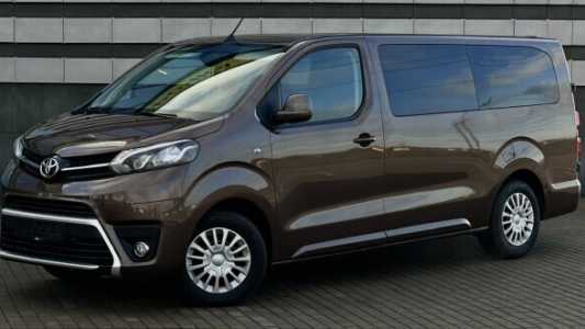 Toyota ProAce Verso II, 2022, пробег 90000 км Toyota ProAce Verso II, 2022, пробег 90000 км