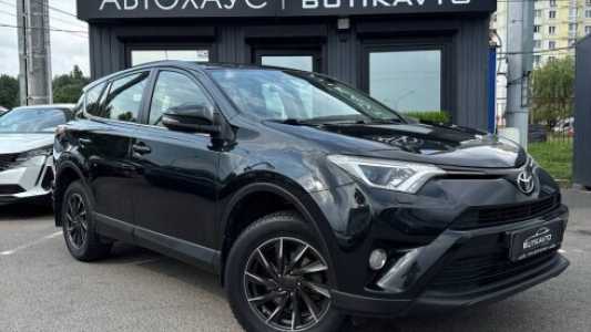Toyota RAV4 IV (XA40)  Рестайлинг, 2016, пробег 194000 км