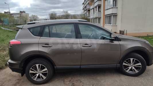 Toyota RAV4 IV (XA40) Рестайлинг