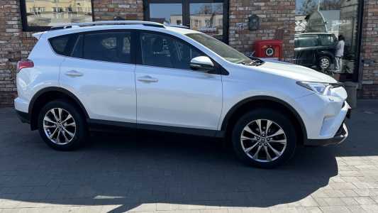Toyota RAV4 IV (XA40) Рестайлинг