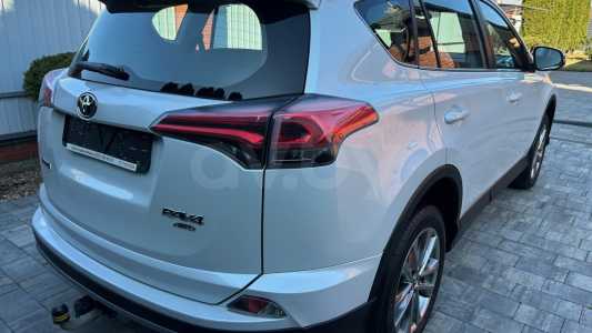 Toyota RAV4 IV (XA40) Рестайлинг Toyota RAV4 IV (XA40) Рестайлинг