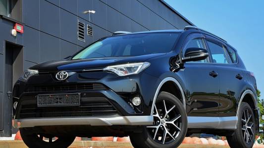 Toyota RAV4 IV (XA40) Рестайлинг