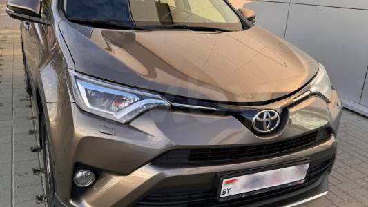 Toyota RAV4 IV (XA40) Рестайлинг