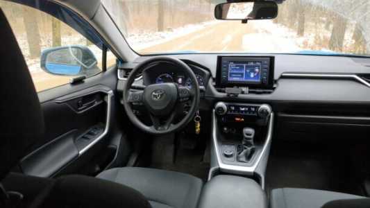 Toyota RAV4 V (XA50), 2019, пробег 124000 км Toyota RAV4 V (XA50), 2019, пробег 124000 км