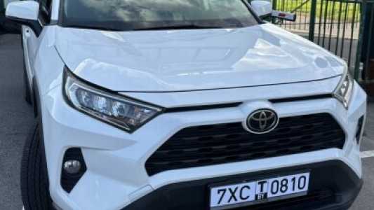 Toyota RAV4 V (XA50), 2019, пробег 67000 км