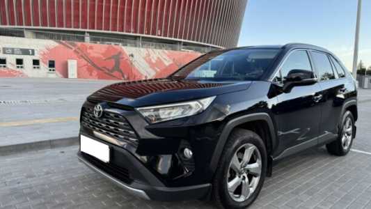 Toyota RAV4 V (XA50), 2020, пробег 180000 км Toyota RAV4 V (XA50), 2020, пробег 180000 км