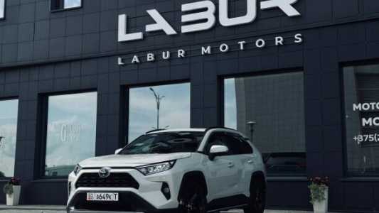 Toyota RAV4 V (XA50), 2020, пробег 36000 км Toyota RAV4 V (XA50), 2020, пробег 36000 км