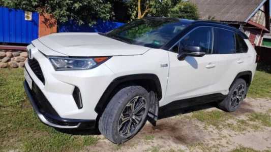 Toyota RAV4 V (XA50), 2021, пробег 70500 км Toyota RAV4 V (XA50), 2021, пробег 70500 км