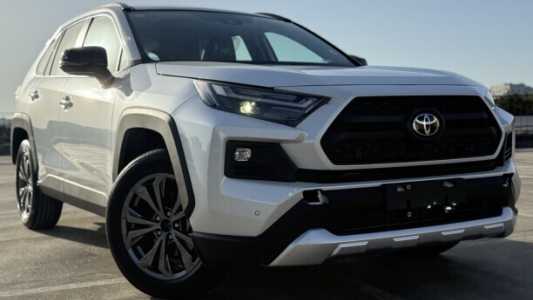 Toyota RAV4 V (XA50), 2025, пробег 3 км