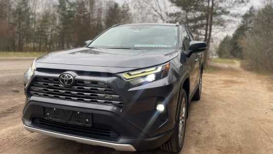 Toyota RAV4 V (XA50)