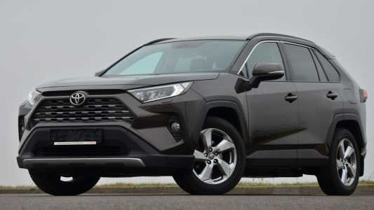 Toyota RAV4 V (XA50)