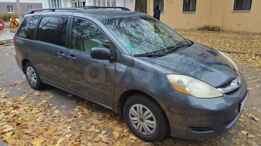 Toyota Sienna II (XL20) Рестайлинг