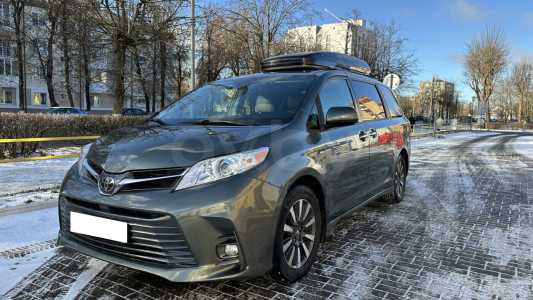 Toyota Sienna III (XL30) 2-й рестайлинг