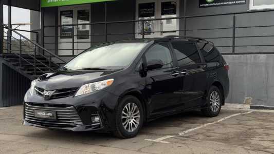 Toyota Sienna III (XL30) 2-й рестайлинг