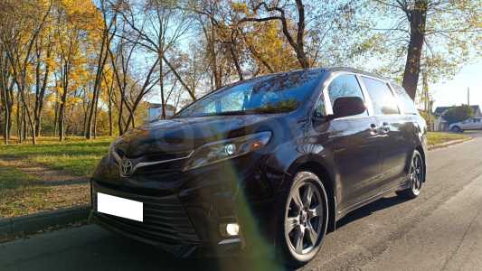 Toyota Sienna III (XL30) 2-й рестайлинг