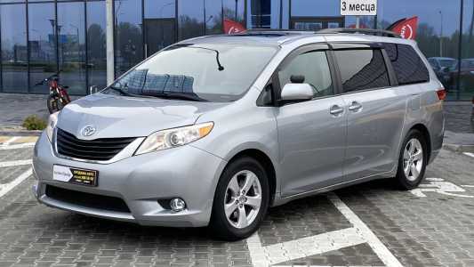 Toyota Sienna III (XL30) Рестайлинг Toyota Sienna III (XL30) Рестайлинг