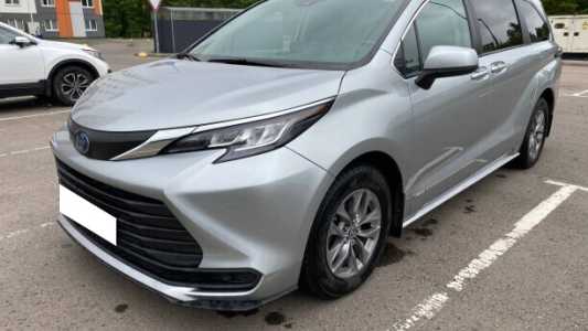 Toyota Sienna IV (XL40), 2020, пробег 140000 км Toyota Sienna IV (XL40), 2020, пробег 140000 км