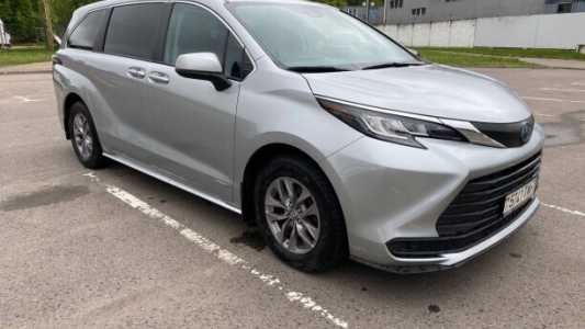 Toyota Sienna IV (XL40), 2020, пробег 150000 км Toyota Sienna IV (XL40), 2020, пробег 150000 км