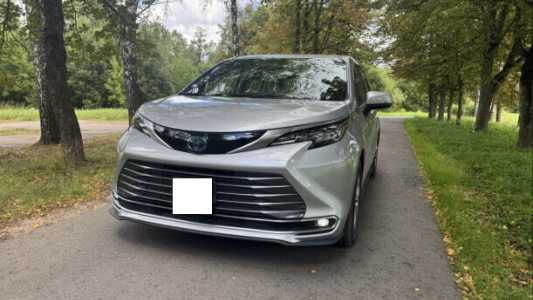 Toyota Sienna IV (XL40), 2021, пробег 103000 км Toyota Sienna IV (XL40), 2021, пробег 103000 км