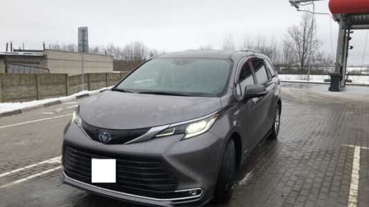 Toyota Sienna IV (XL40), 2021, пробег 49850 км Toyota Sienna IV (XL40), 2021, пробег 49850 км