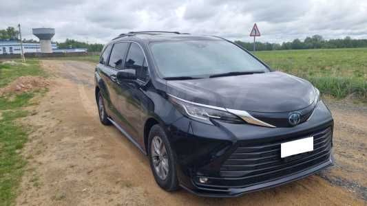 Toyota Sienna IV (XL40)
