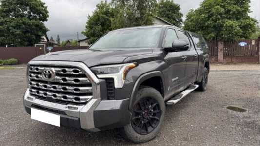 Toyota Tundra III, 2021, пробег 19600 км
