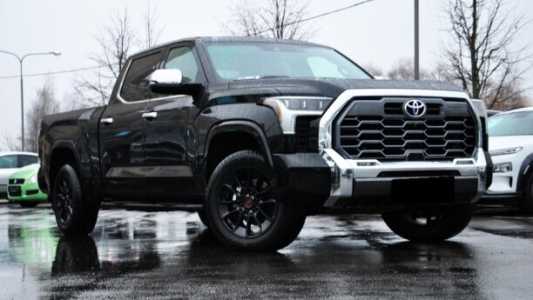 Toyota Tundra III, 2022, пробег 25000 км Toyota Tundra III, 2022, пробег 25000 км