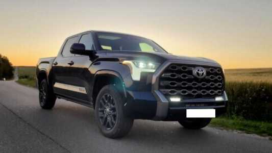 Toyota Tundra III, 2023, пробег 1950 км