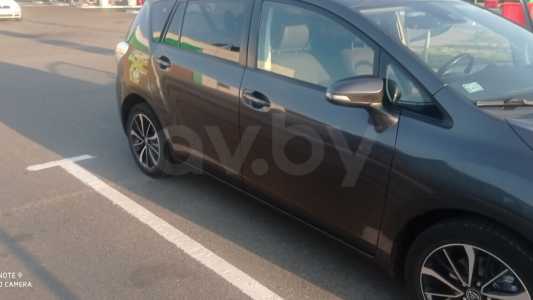 Toyota Verso I Рестайлинг