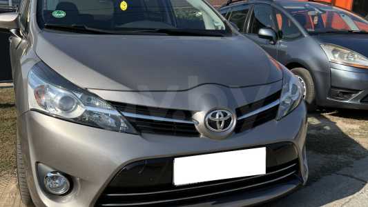 Toyota Verso I Рестайлинг