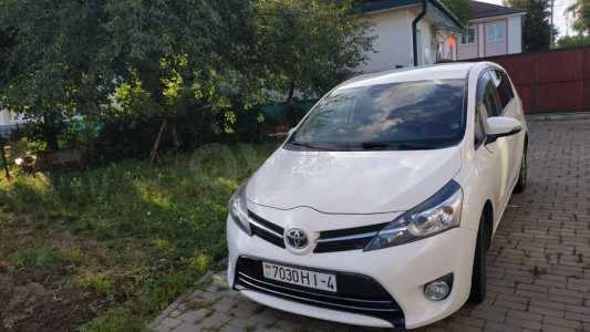 Toyota Verso I Рестайлинг