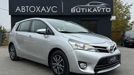 Toyota Verso I Рестайлинг