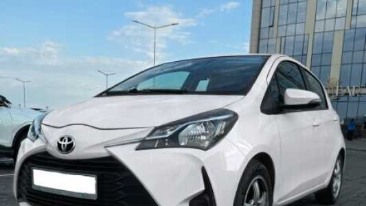 Toyota Yaris III (XP130)  2-й рестайлинг, 2019, пробег 75000 км