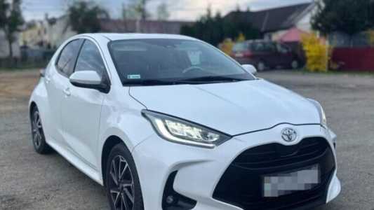 Toyota Yaris IV (XP210), 2020, пробег 41388 км Toyota Yaris IV (XP210), 2020, пробег 41388 км