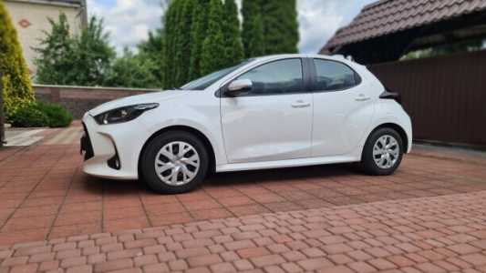 Toyota Yaris IV (XP210), 2021, пробег 132000 км Toyota Yaris IV (XP210), 2021, пробег 132000 км