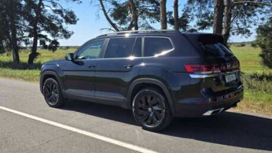 Volkswagen Atlas I 2-й Рестайлинг, 2023, пробег 33399 км Volkswagen Atlas I 2-й Рестайлинг, 2023, пробег 33399 км