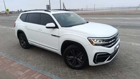 Volkswagen Atlas I Рестайлинг, 2021, пробег 47900 км Volkswagen Atlas I Рестайлинг, 2021, пробег 47900 км
