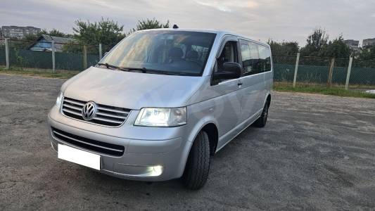 Volkswagen Caravelle T5