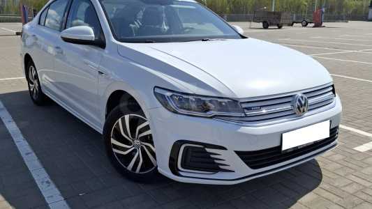 Volkswagen e-Bora I