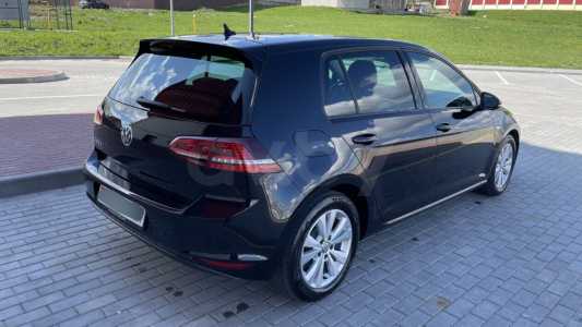 Volkswagen e-Golf VII