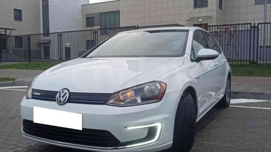 Volkswagen e-Golf VII