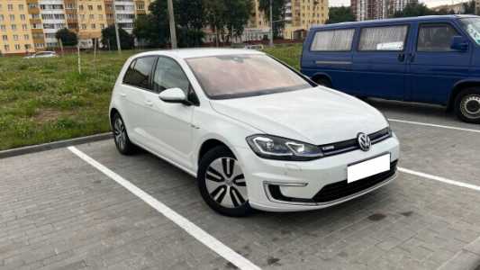 Volkswagen e-Golf VII  Рестайлинг, 2017, пробег 21200 км